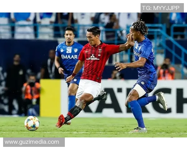 希拉尔与阿尔阿赫利巅峰对决展现足球魅力与激情的精彩时刻